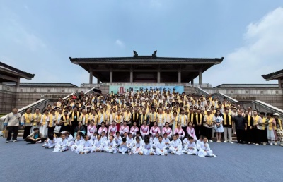 中华文化，礼乐居首。圣贤教学，礼乐为先